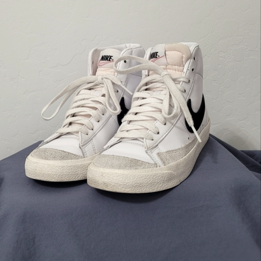 NIKE Blazers (Womens)